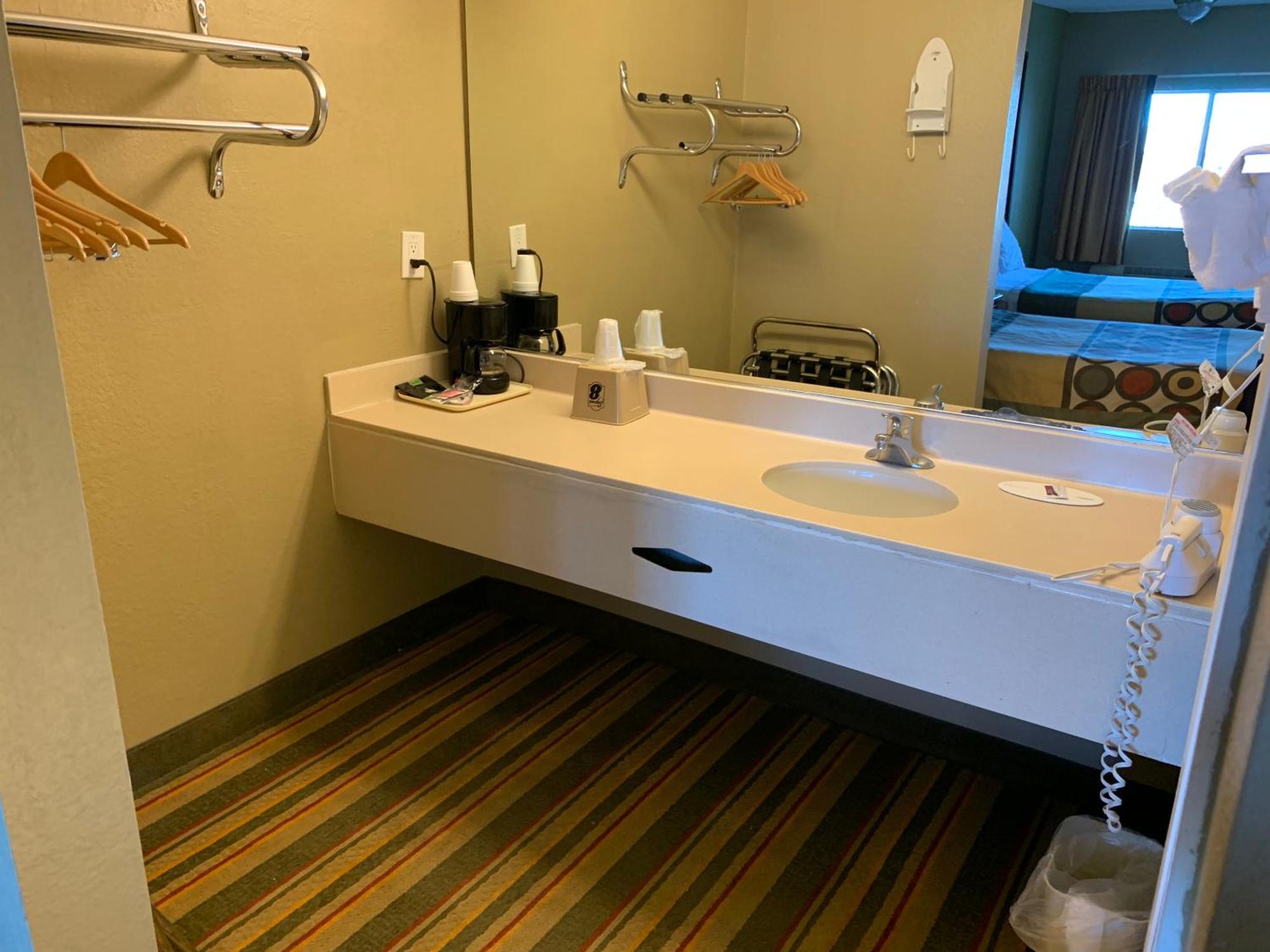 Motel Super 8 By Wyndham Ridgecrest